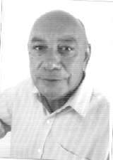 Professor Moisés.