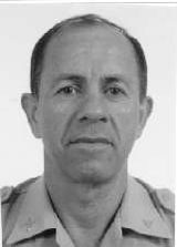 Policial Silvino (Marcos Lira)