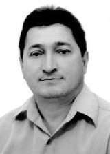 Carlos Lazarino