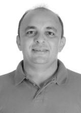 Dr. Marcos Aguiar
