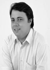 Clezio Moreira