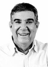 Dr. Maurilio