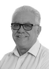 Dr. Domingos