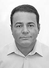 Adelio Carlos