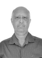 Ayrton Leão