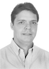 Dr. Eduardo