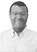 Professor Luis Antonio Big Boy