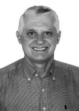 Adilson Quadros