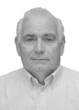 Dr Ricardo Manne