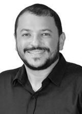 Adriano Alvarenga