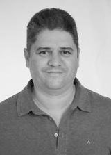 Léo Aires