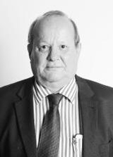 Dr. Valdevino Simões