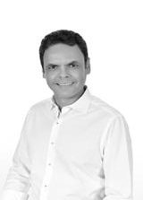 Dr. Gil Carlos