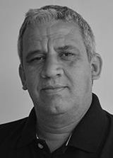 Dr. Ricardo Peon