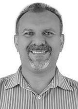 Prof. Cesar Mota