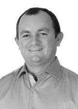 Celio Pinicapau