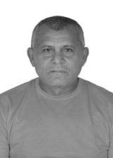 Professor Deca Nicácio