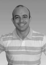 Professor Luciano Flores