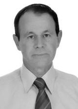 Professor Valdivino