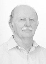 Armando Carlos Roos