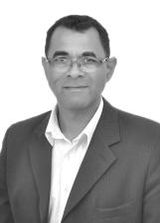 Professor Carlitos Luzia