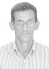 Professor Ailton