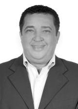 Carlinhos Santiago