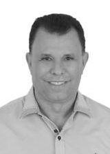 Dixon Carvalho