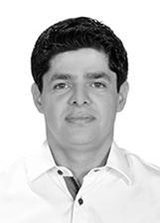 Dr. Denis Machado