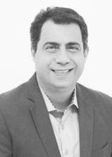 Dr Mauricio