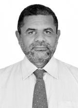 Dr. Nivaldo