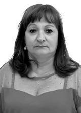 Shirley da Escola