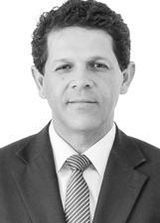 Dr. Roberto