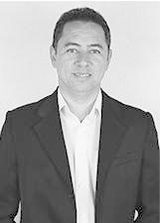 Prof. Romualdo
