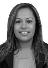 Elaine Tica de Ernesto