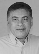 Dr. Macedo
