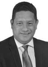 Dr. Lindoval
