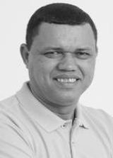 Adalto Santos