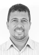 Professor Nivaldo