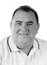 Carlinhos Brandão