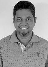 Professor Carlos Bumba