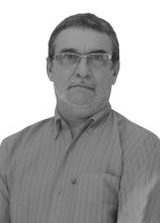 Professor Helio