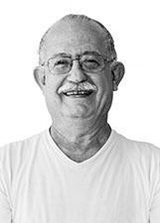 Dr. Fernando