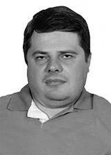 Rogerio Gums