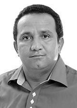 Wilson Candido