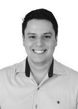 Dr.Marcio Naves