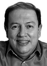 Carlos Naves