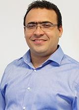 Dr. Lazáro