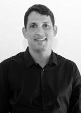Bombeiro Luciano Fontes