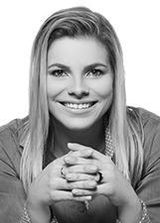 Tati Teixeira